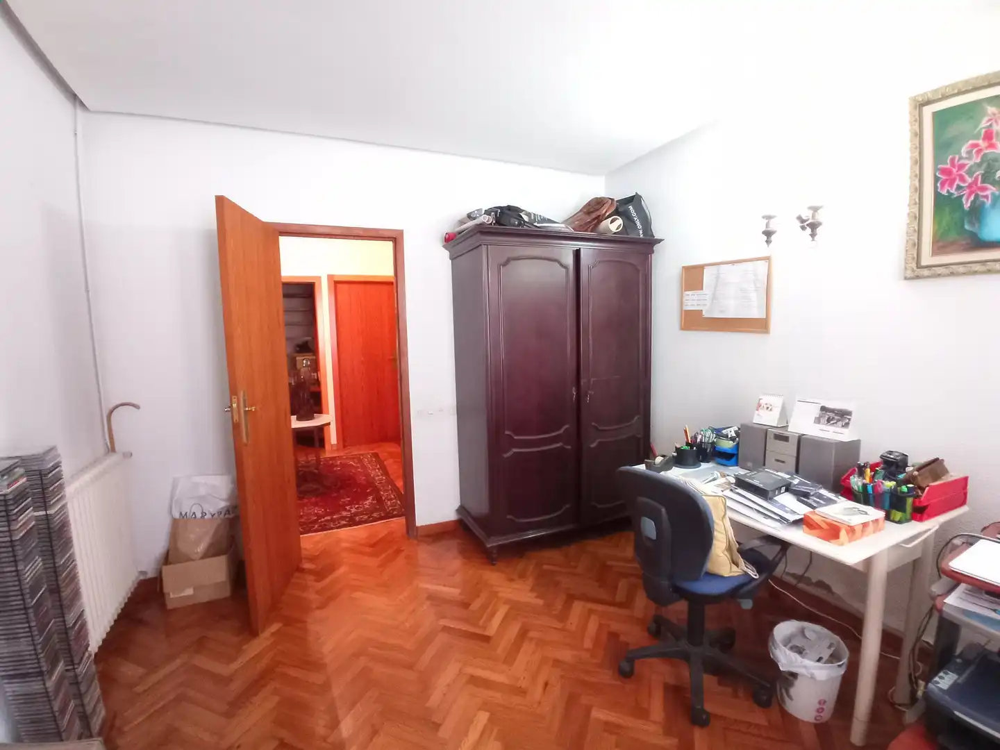 Dormitori de Casa o xalet en venda en Pontevedra Capital  amb Calefacció, Jardí privat i Parquet