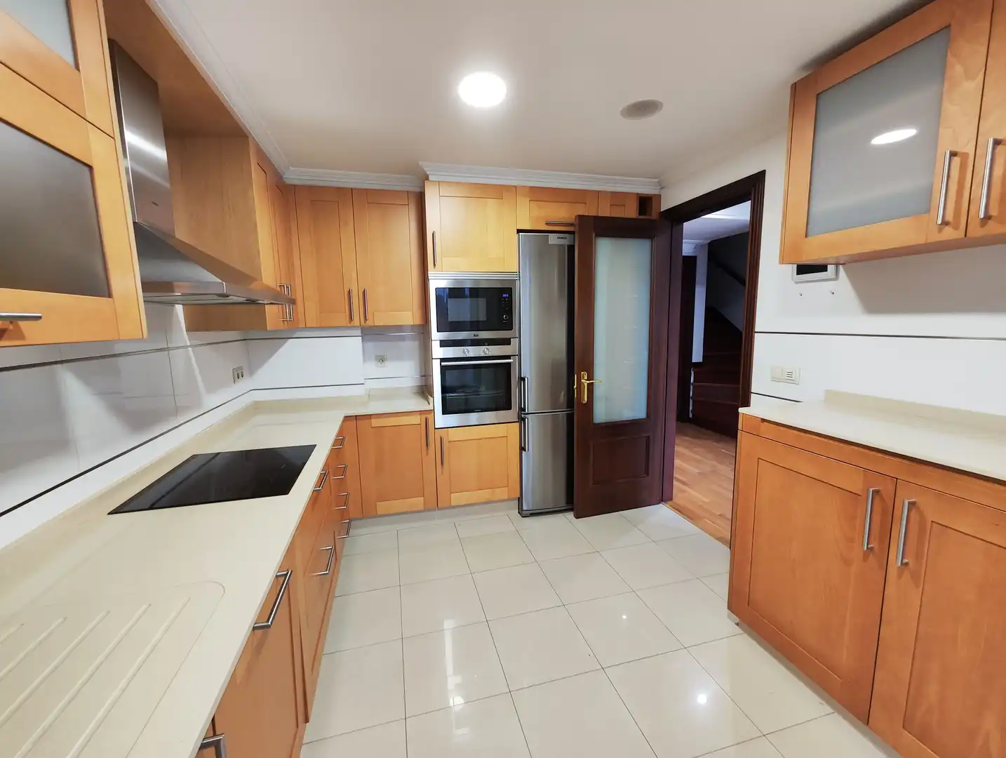 Cocina de Casa adosada en venta en Vigo  con Jardín privado, Parquet y Terraza