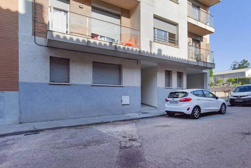 Vista exterior de Pis en venda en Prats de Lluçanès