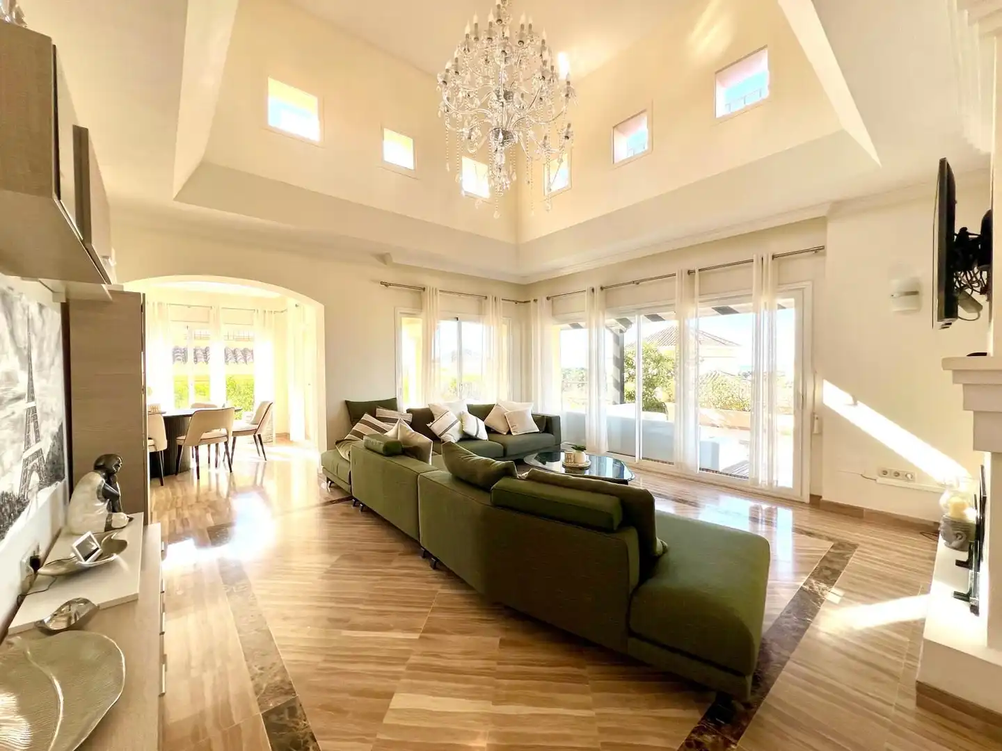 Living room of Attic for sale in Marbella  with Air Conditioner, Heating and Terrace