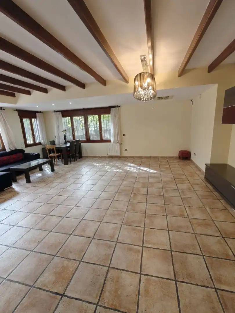 Casa o chalet de alquiler en San Vicente del Raspeig / Sant Vicent del Raspeig con Aire acondicionado, Calefacción y Jardín privado