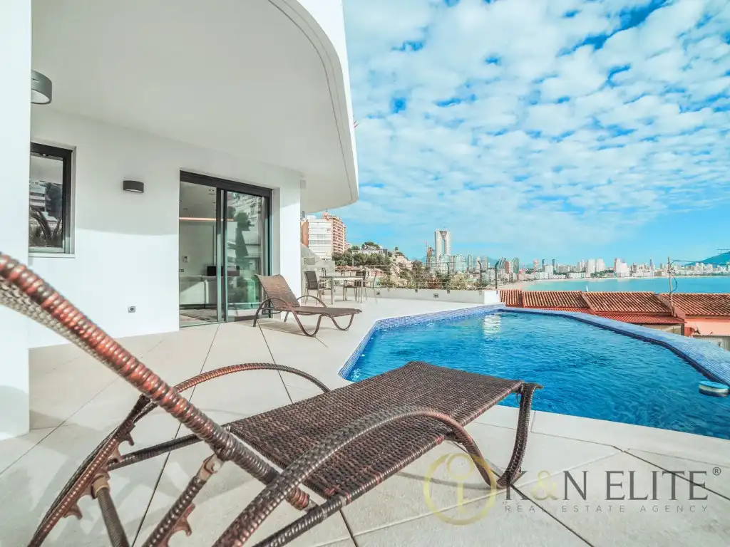 Piscina de Dúplex en venta en Benidorm con Aire acondicionado y Piscina
