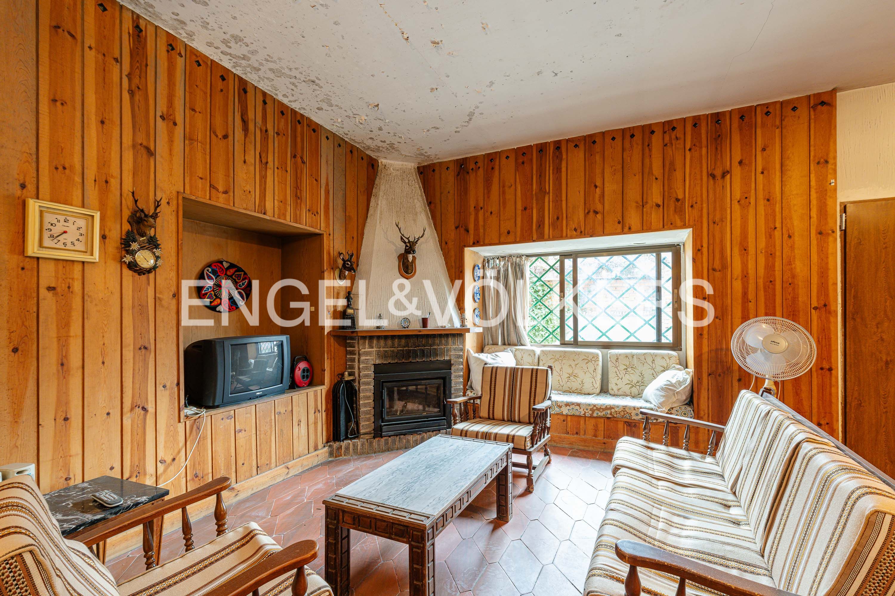 Living room of House or chalet for sale in  Madrid Capital  with Heating and Private garden