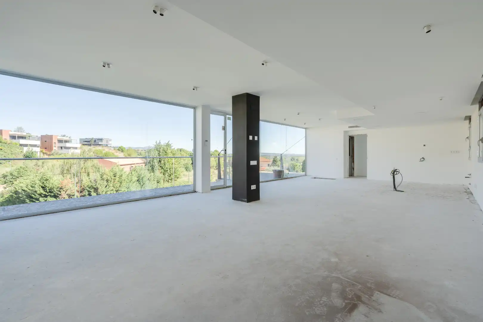 Sala d'estar de Casa o xalet en venda en Sant Esteve Sesrovires amb Aire condicionat, Calefacció i Jardí privat