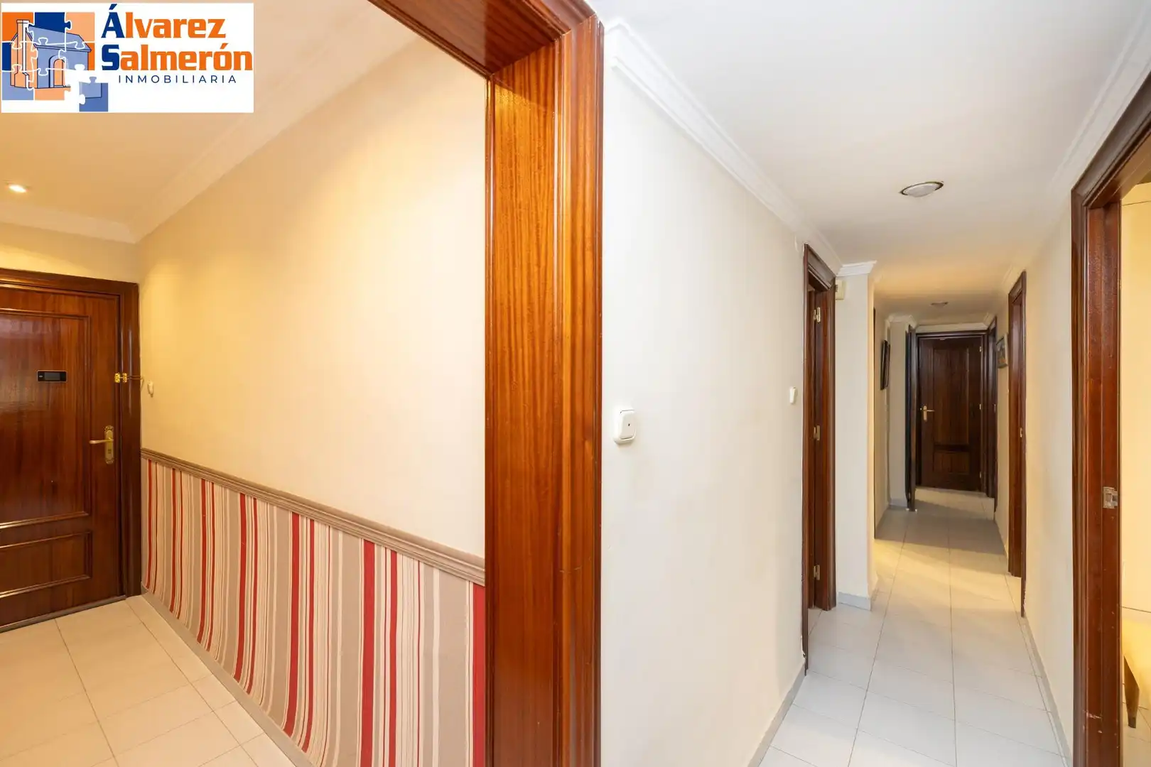 Flat for sale in Granada  with Balcony