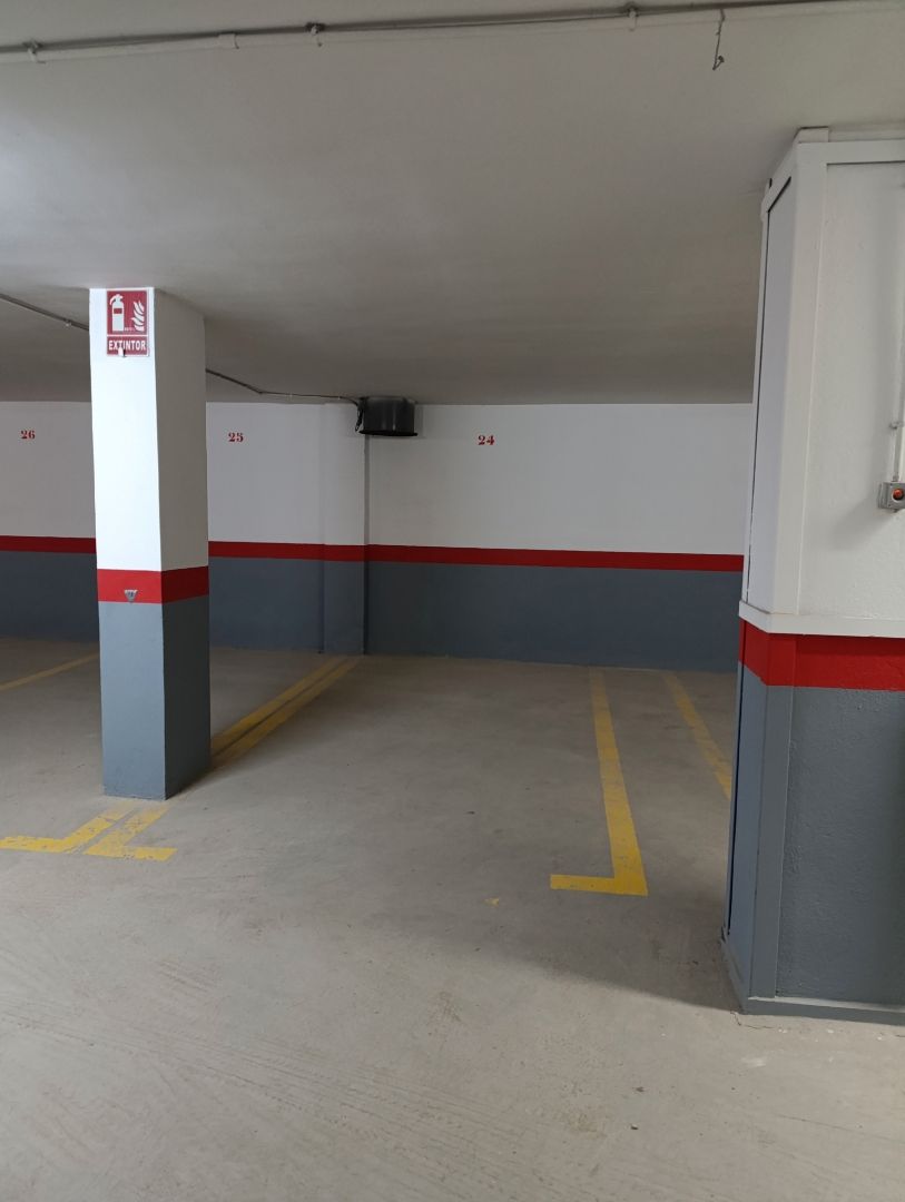 Parkplatz von Garage zur Miete in  Valencia Capital