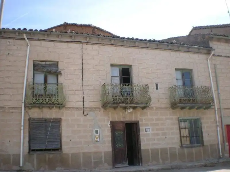 Detached homes for sale in ESTEBAN MARTÍN SICILIA, Pampliega