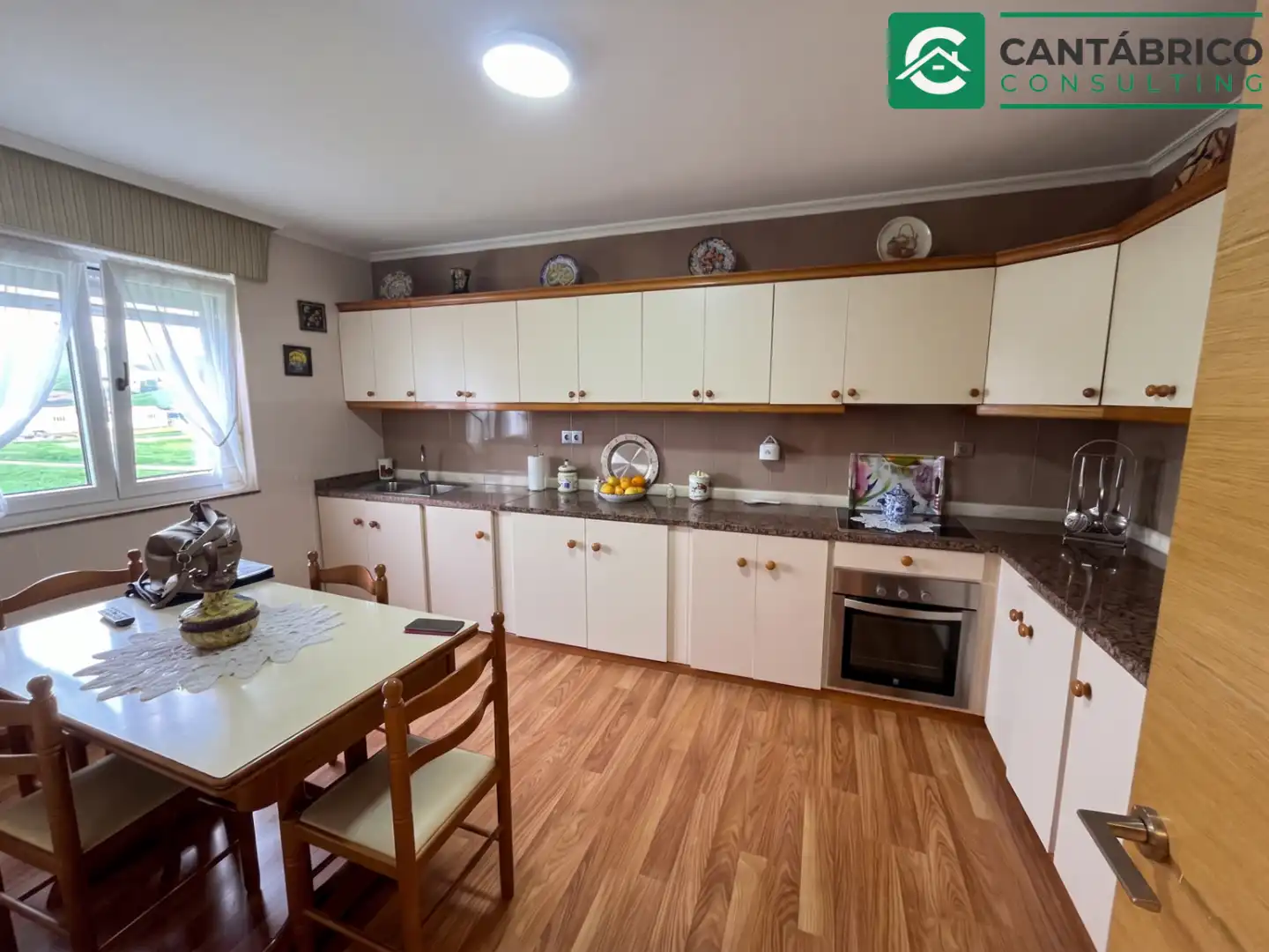 Kitchen of Houses for sale in Navia  with Heating and Furnished