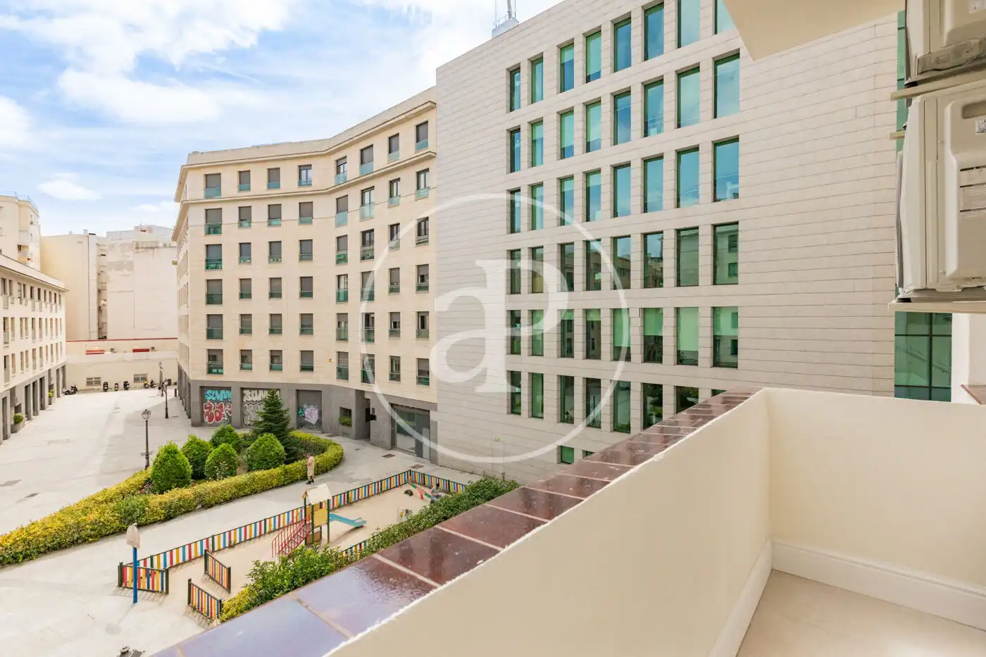 Vista exterior de Piso en venta en Madrid con Aire acondicionado, Calefacción y Terraza
