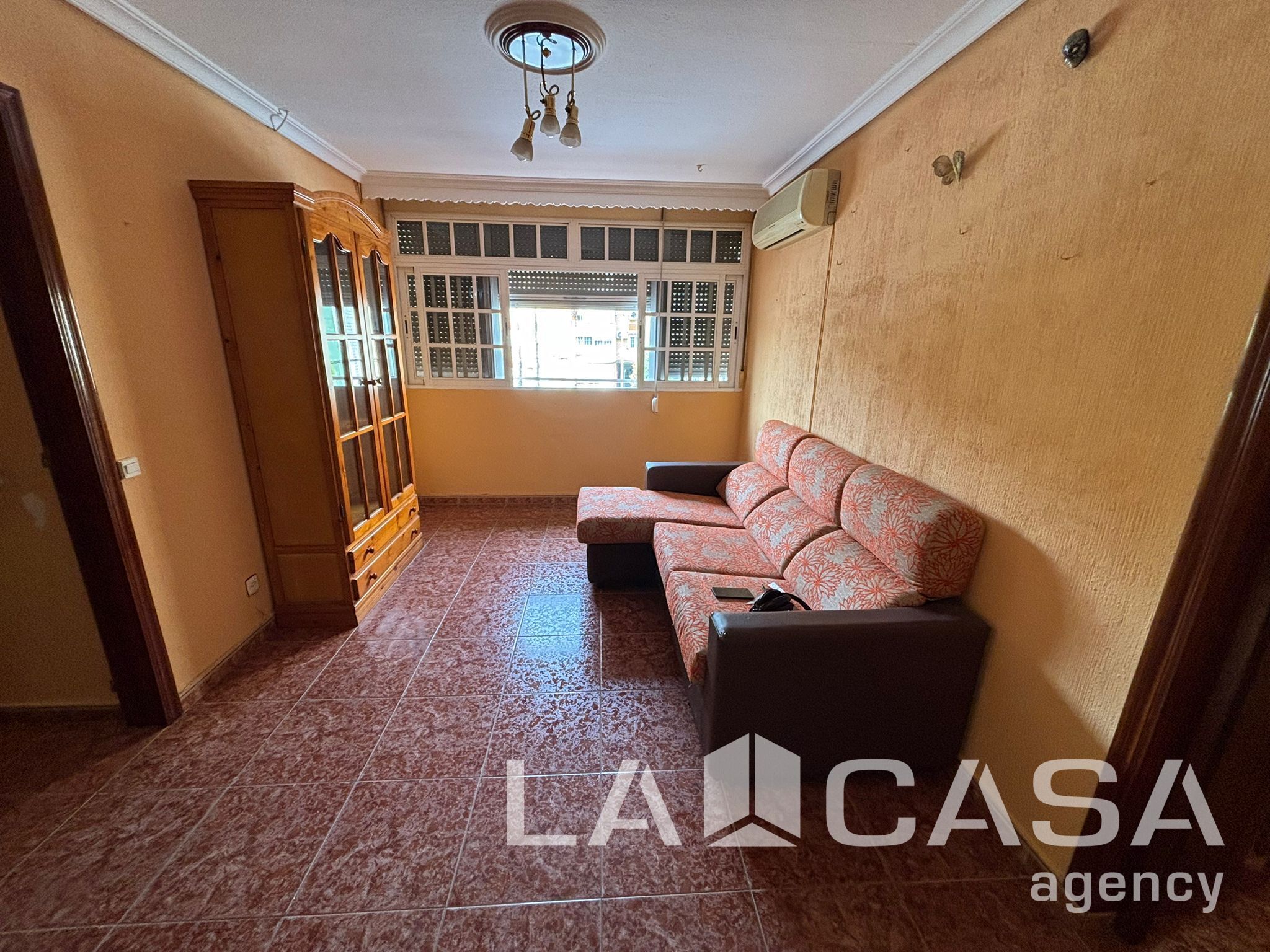 Piso en venta en Montequinto con Balcón