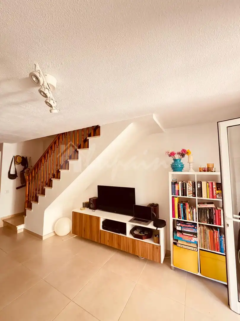Wohnzimmer von Einfamilien-Reihenhaus zum Verkauf in Arona