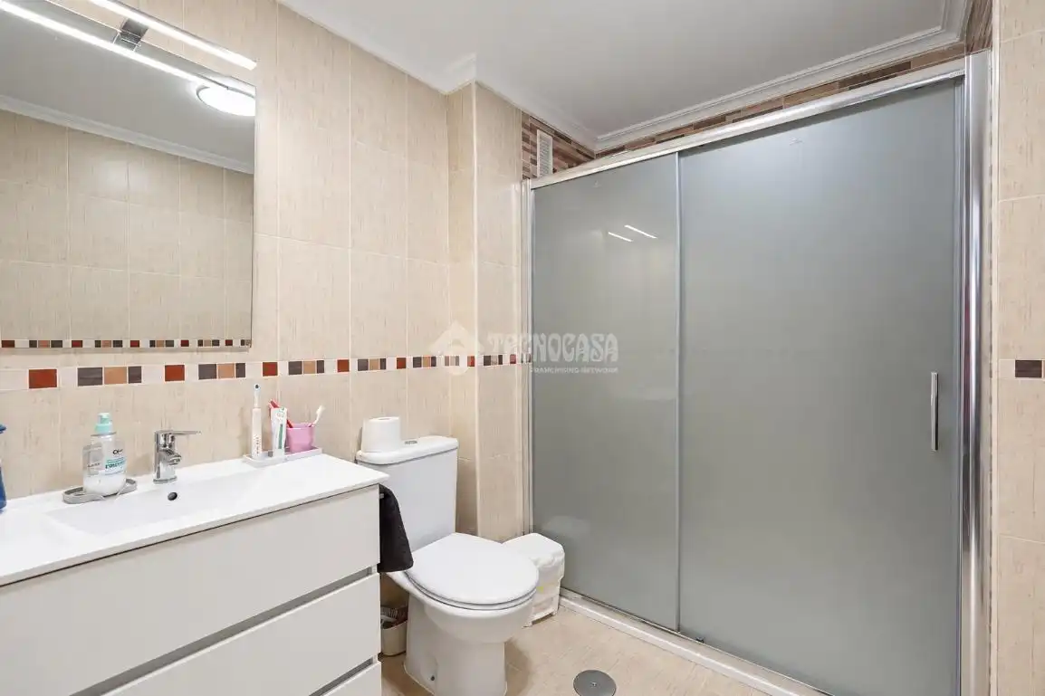 Baño de Piso en venta en Seseña con Terraza y Trastero