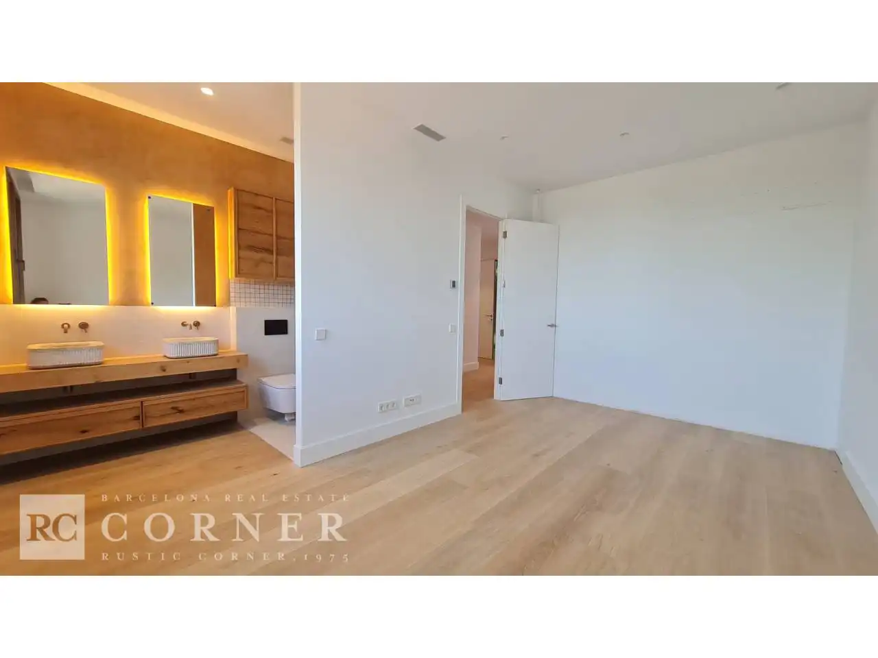 Piso en venta en Barcelona con Aire acondicionado, Parquet y Terraza