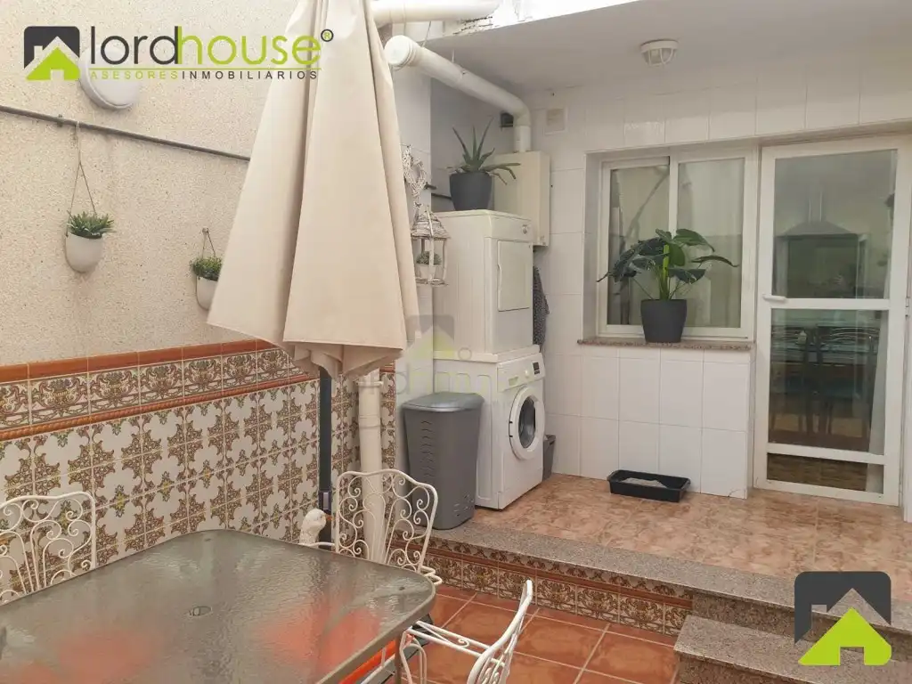 Houses for sale in Calle Francisco Pizarro, San Antonio