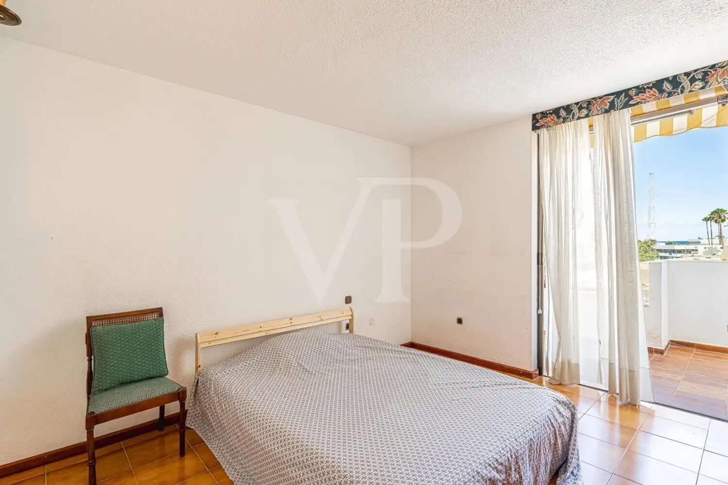 Habitación de Casa adosada en venta en Adeje con Terraza, Balcón y Piscina comunitaria