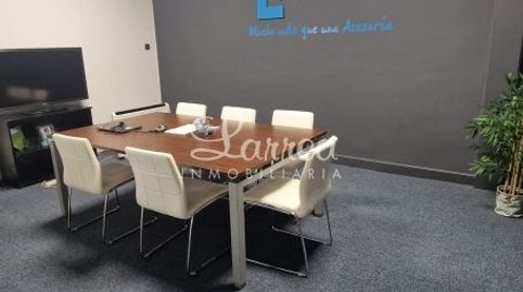 Foto 2 von Fabrikhallen zur Miete in Amorebieta-Etxano, Bizkaia