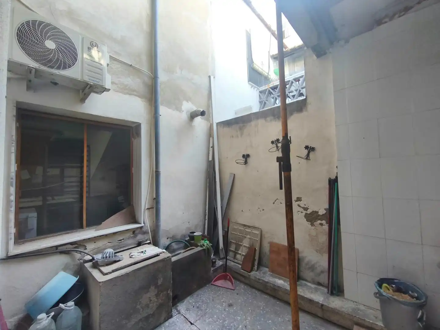Commercial properties for rent in Almoradí  with Air Conditioner and Furnished