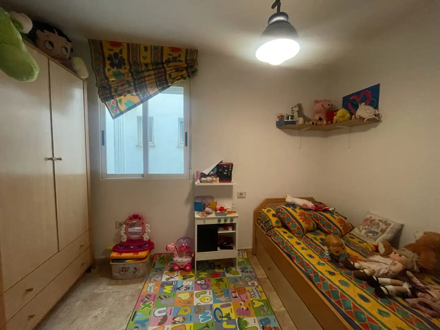 Dormitori de Apartament en venda en Moncofa amb Terrassa, Traster i Moblat