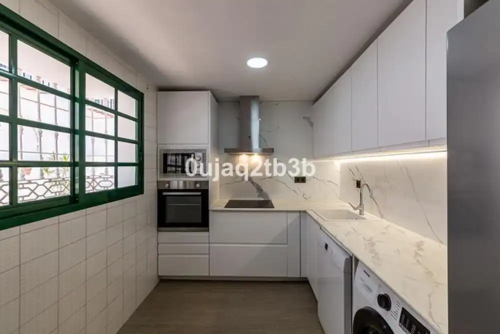 Cocina de Casa adosada en venta en Marbella con Aire acondicionado, Jardín privado y Terraza