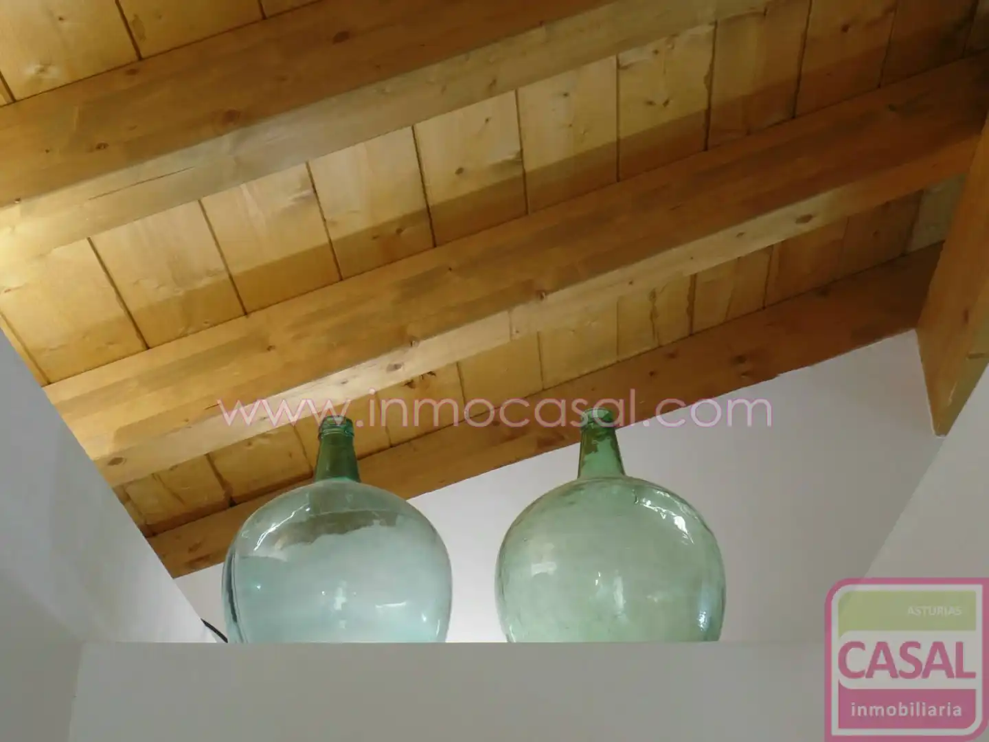 Casa o chalet de alquiler en Oviedo  con Calefacción, Terraza y Trastero