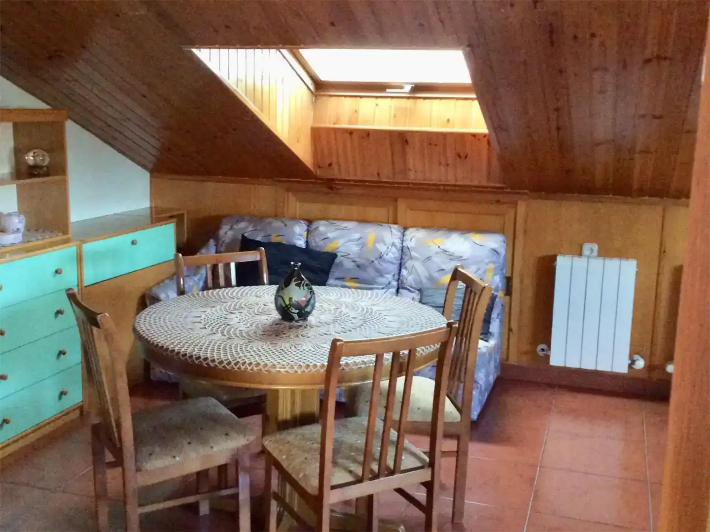 Menjador de Casa adosada en venda en Huesca amb Jardí privat, Parquet i Moblat