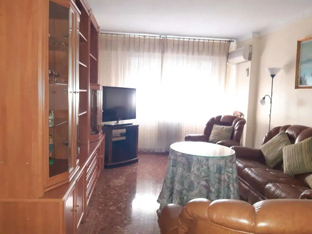 Sala de estar de Piso de alquiler en Granada con Calefacción, Amueblado y Microondas