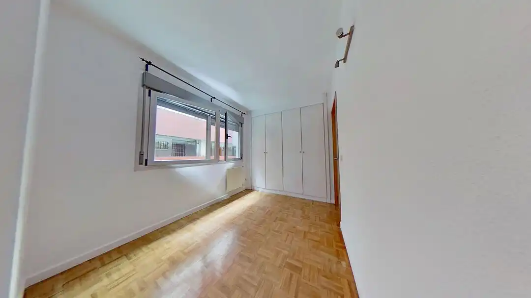 Appartamento con ascensore in affitto a Avenida de la Perla, imagen 29