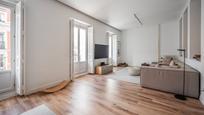 Living room of Flat for sale in  Madrid Capital  with Air Conditioner, Heating and Storage room