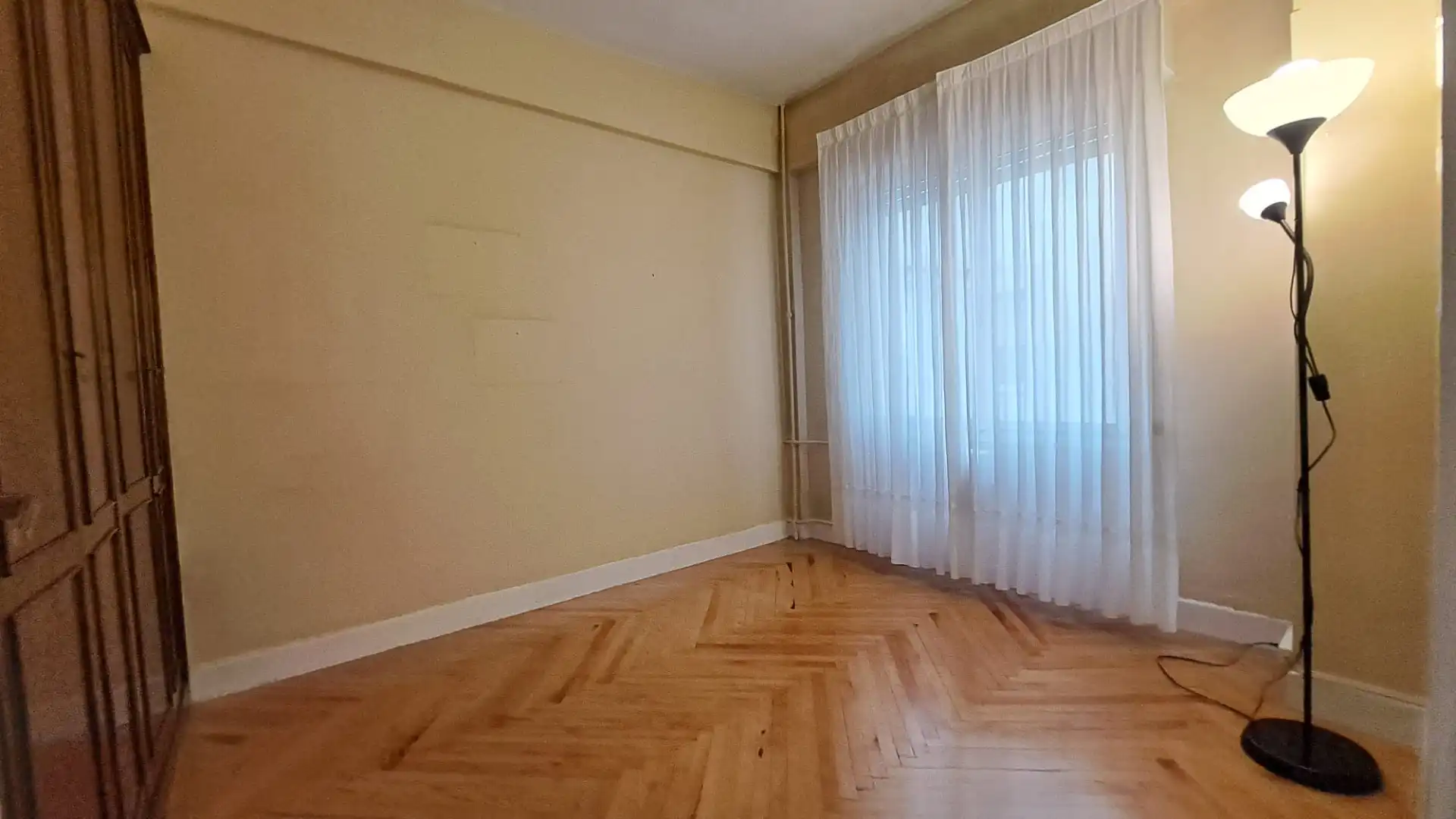 Schlafzimmer von Wohnung zum Verkauf in Bilbao  mit Heizung und Balkon