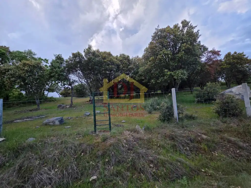 Finca rústica en venta en La Rinconada de la Sierra 