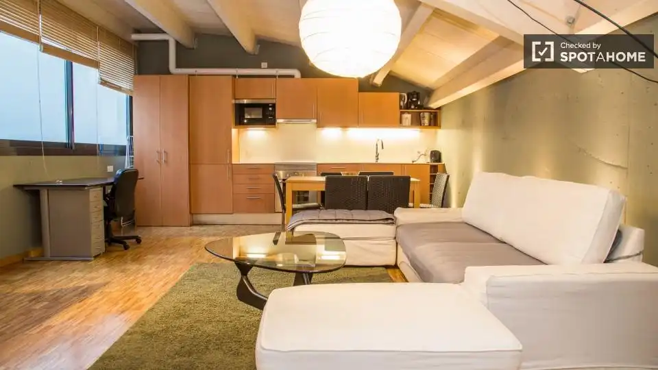 Habitació a Sant Gervasi- Galvany