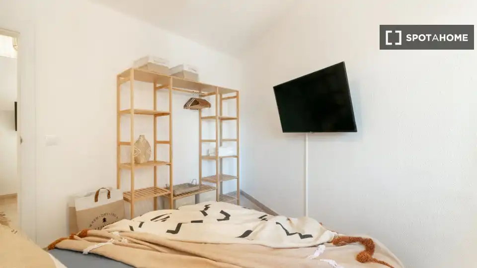 Bedroom of Flat for rent in Barcelona  with Air Conditioner, Heating and Furnished