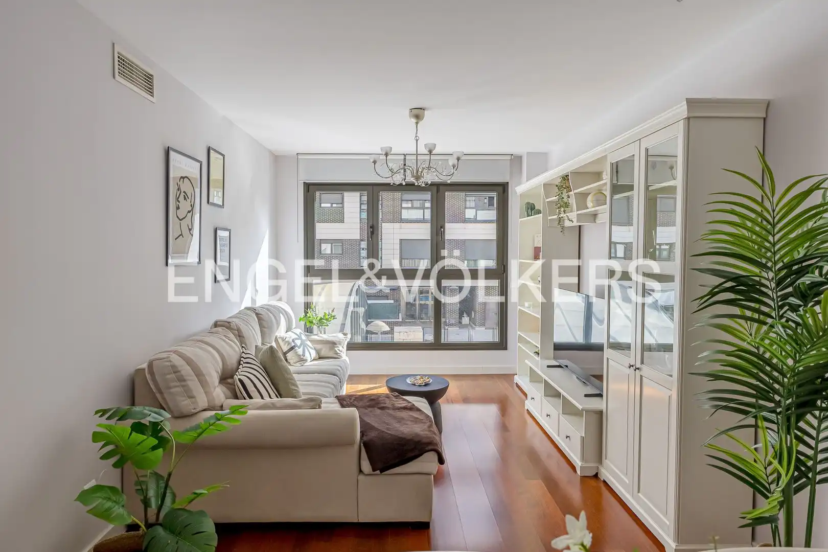 Flat for rent in Adelfas