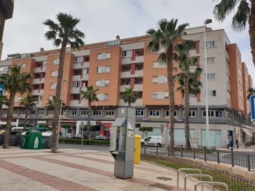Oficina amb ascensor en venda a Calle San Isidro Labrador 29