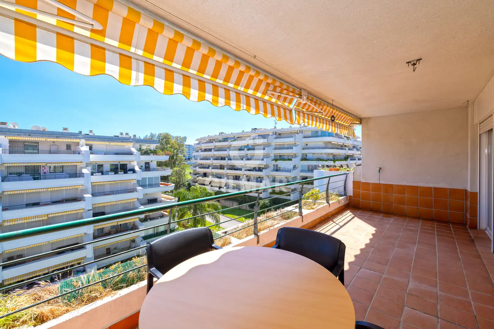 Terrassa de Dúplex en venda en Marbella amb Piscina i Balcó
