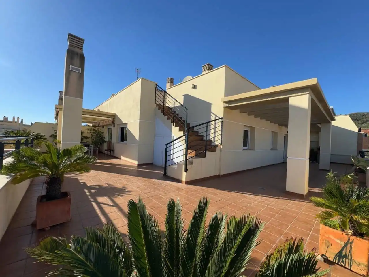 Ático con piscina en venta en El Pinillo, imagen 3