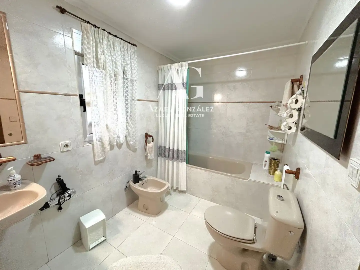 Bathroom of Houses for sale in San Vicente de la Barquera  with Heating, Private garden and Furnished