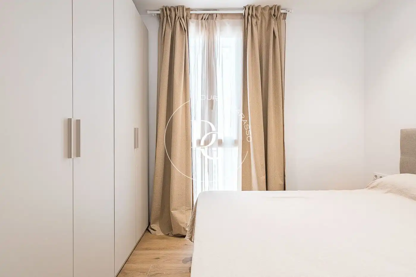 Bedroom of Flat for sale in Barcelona  with Air Conditioner, Heating and Terrace