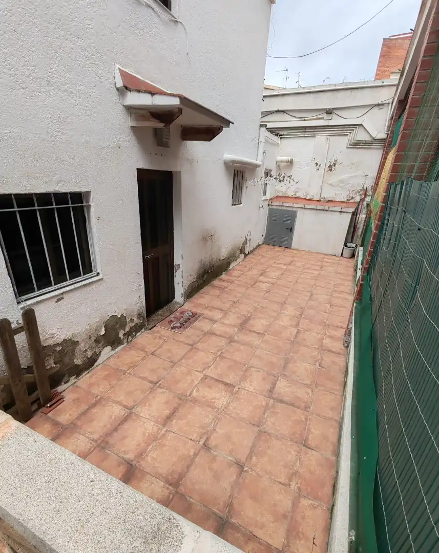 Study for sale in Badalona