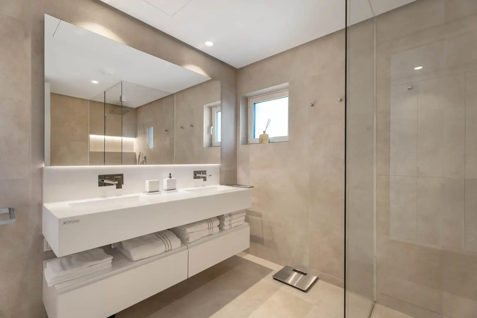 Baño de Planta baja en venta en Ojén con Aire acondicionado, Jardín privado y Terraza
