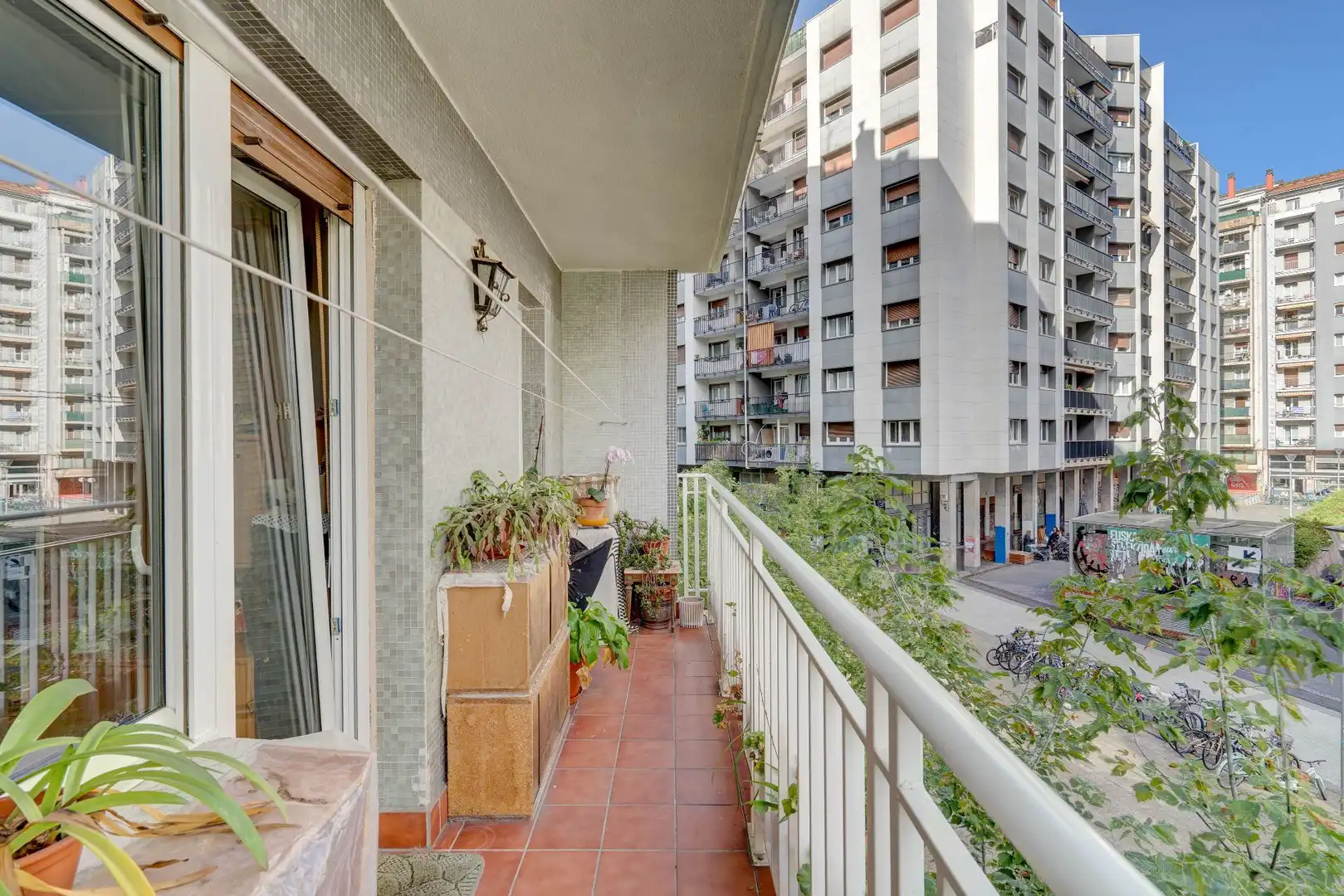 Terraza de Piso en venta en Amara - Berri