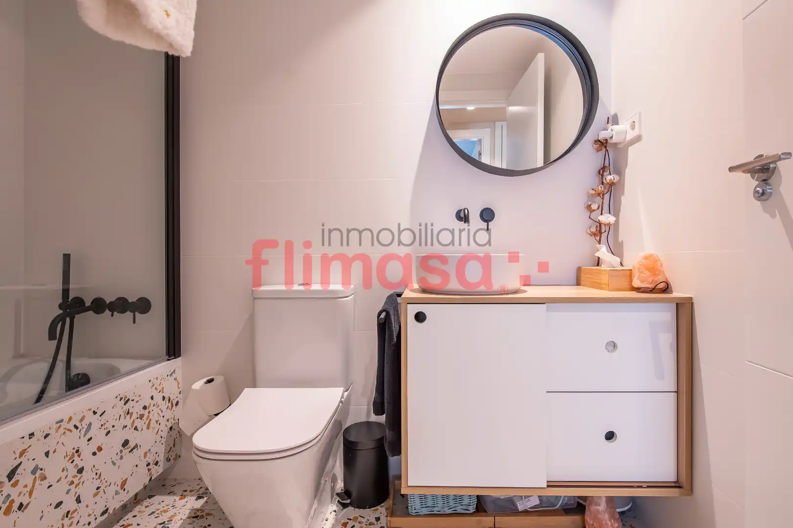 Bathroom of Flat for sale in Boadilla del Monte  with Air Conditioner, Heating and Terrace