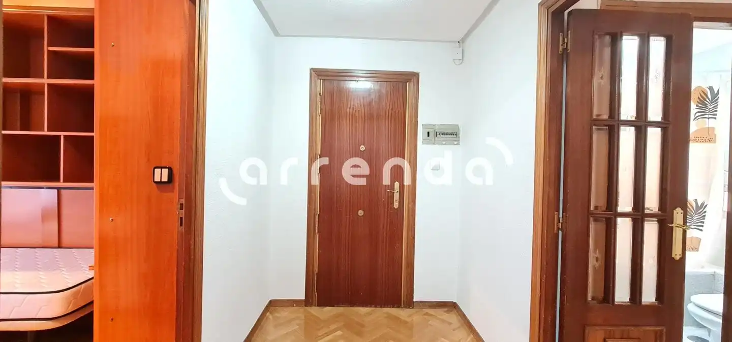 Flat for rent in Madrid  with Heating and Parquet flooring