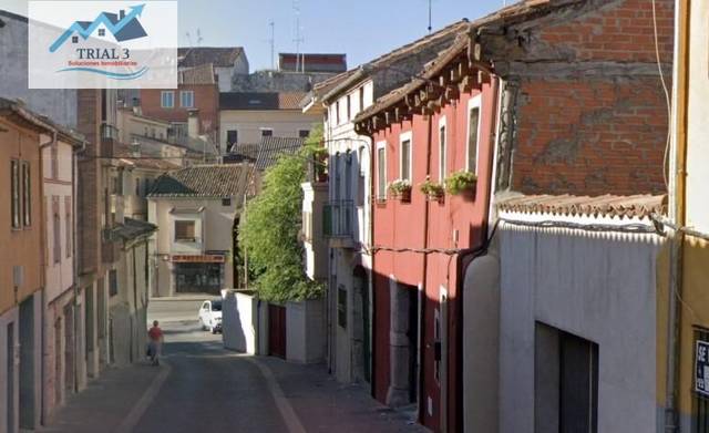 Casa-chalet en Venta en Calle COGECES en Cuéllar