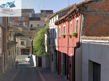 Casa amb jardí en venda a Calle COGECES