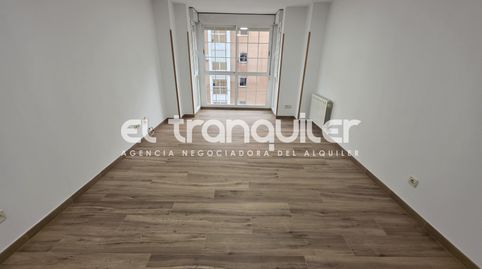 Foto 4 de Pis de lloguer a Calle Secoya, PAU de Carabanchel, Madrid Capital