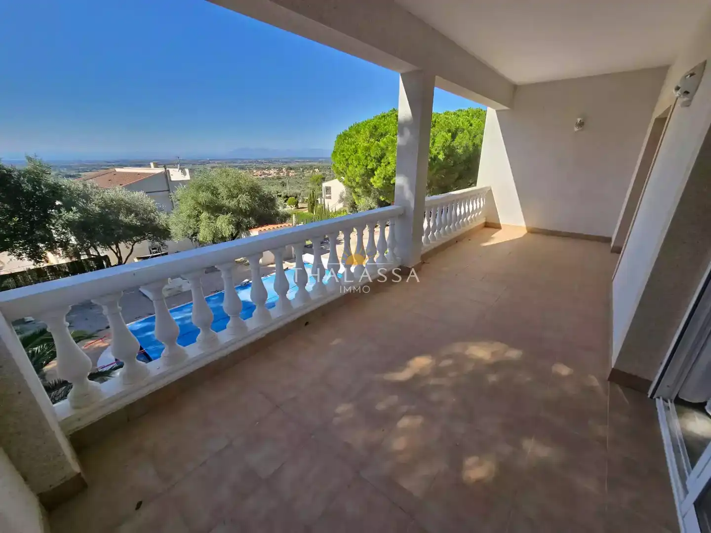Terrassa de Casa o xalet en venda en Pau amb Aire condicionat, Calefacció i Jardí privat
