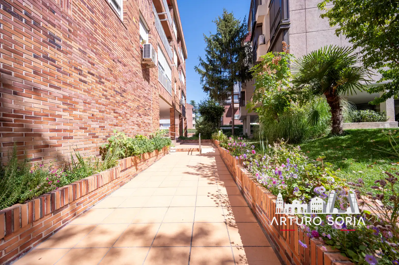 Vista exterior de Piso en venta en Madrid con Aire acondicionado, Calefacción y Parquet