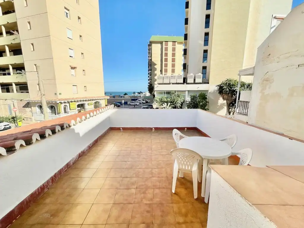 Villa mit Garten zum Verkauf in Puerto Deportivo, imagen 4