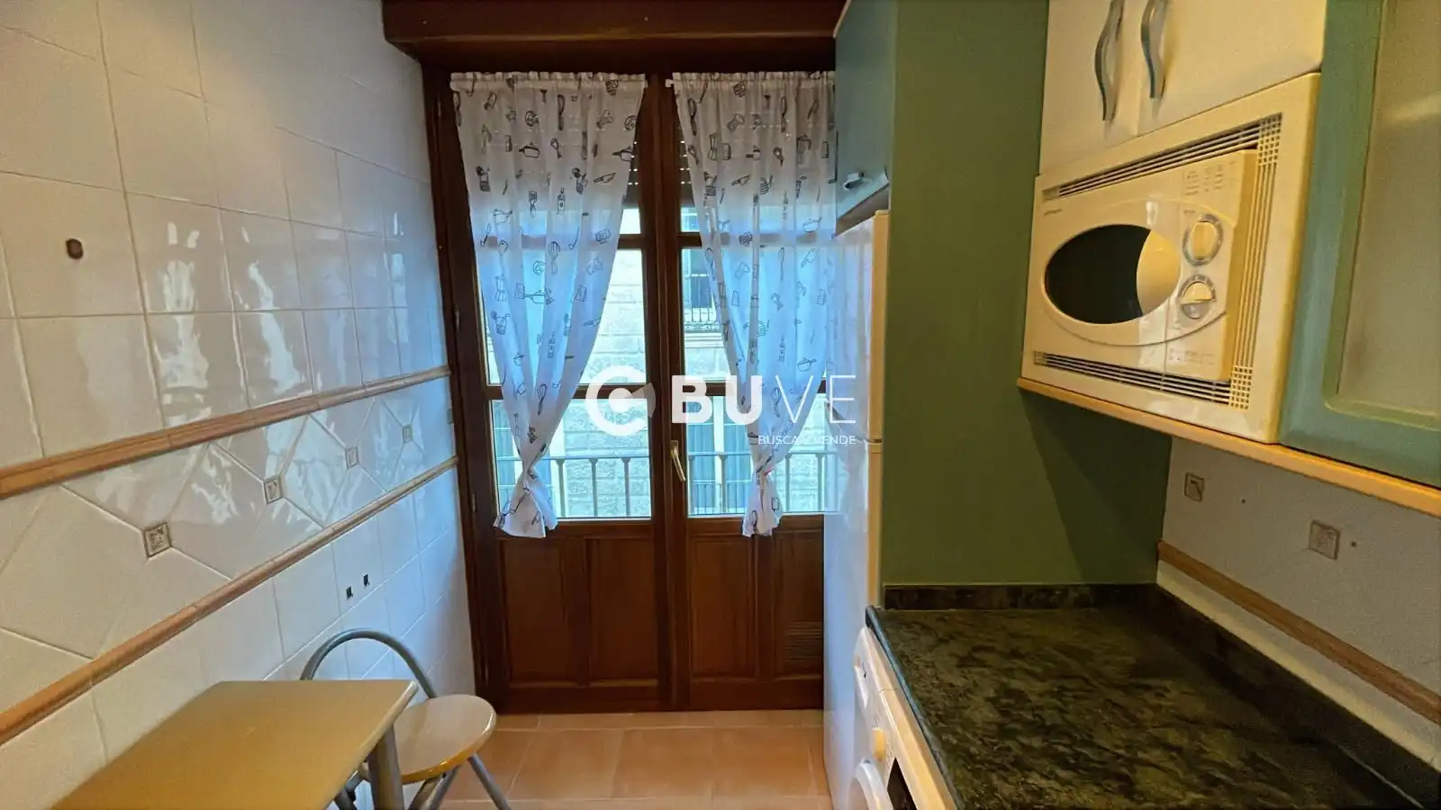 Cocina de Piso de alquiler en Valladolid con Calefacción, Terraza y Amueblado